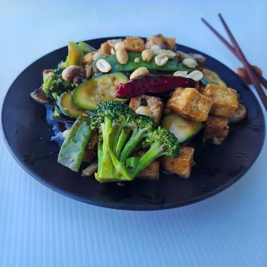 Half Tray Kung Pao Tofu w/Vegetables.