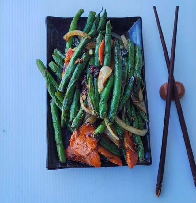 Stir-Fried Tofu with Garlic Green Bean.