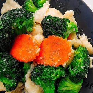 L Broccoli Chicken gf
